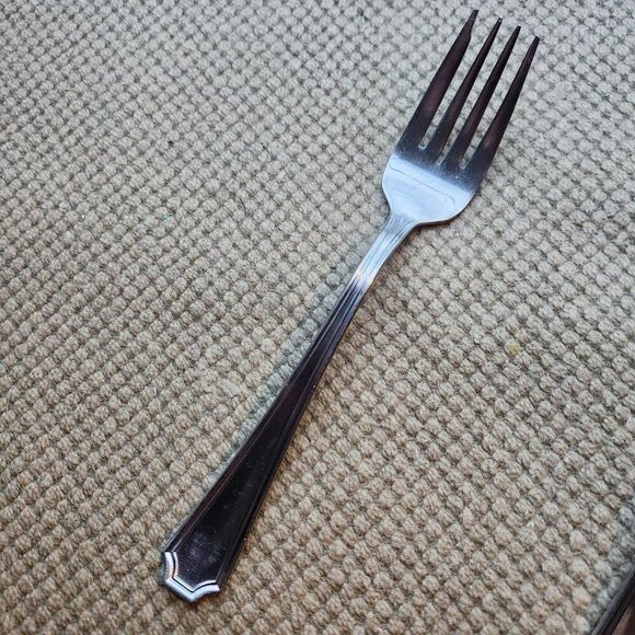 Towle ANNANDALE Set of 4 Salad Forks Satin Stainless Flatware 18-10 Germany 7" - Picture 2 of 7